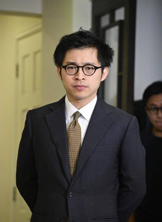 突发！香港“抽水王”因虚拟货币诈骗案被捕，两任女友都是明星