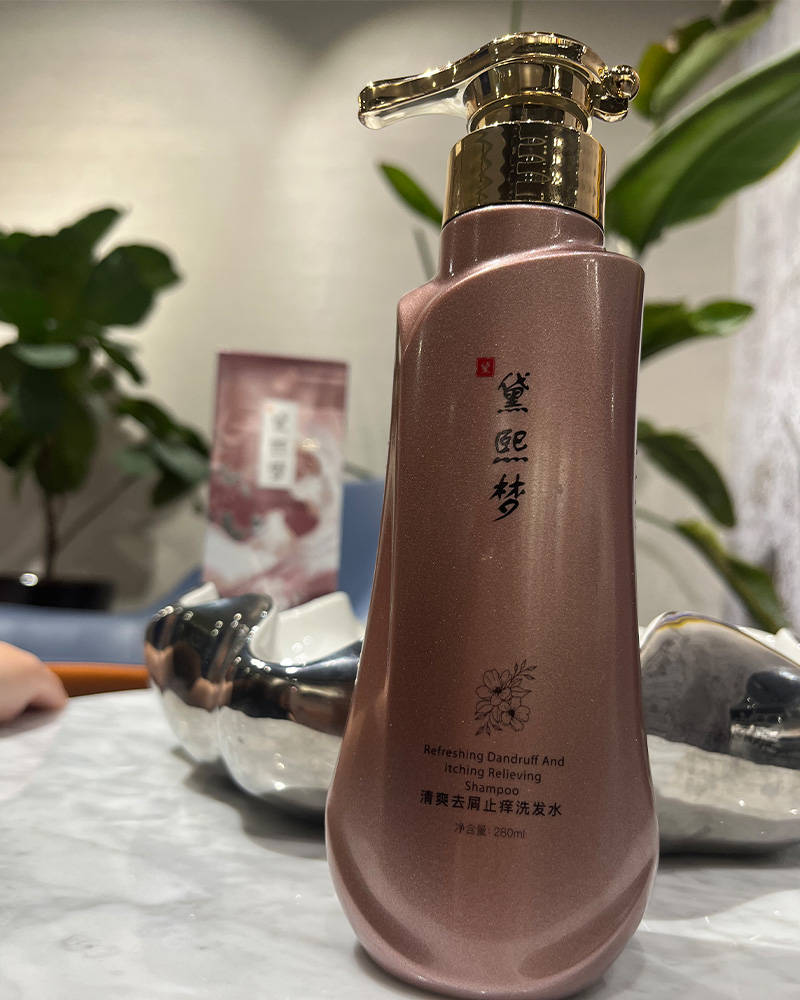 头发油皮屑多用什么洗发水??无屑社交货币
