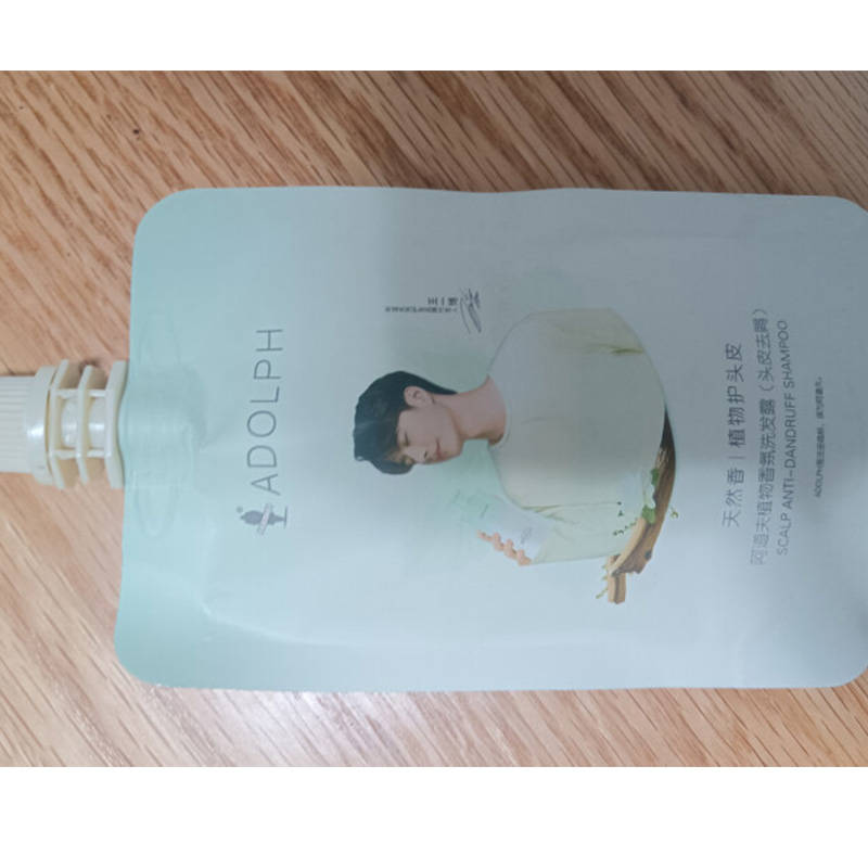 头发掉头屑多用什么洗发水好??无屑社交货币