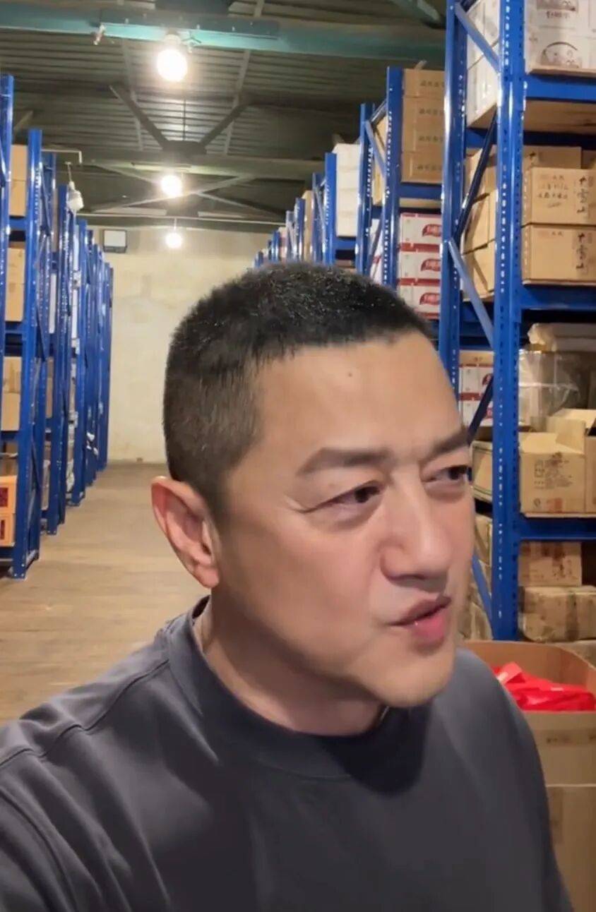李亚鹏喊话张雪：虽然我们俩不认识，但是你的话我信，请拍卖冠军车时通知一声，我一定号召身边朋友支持